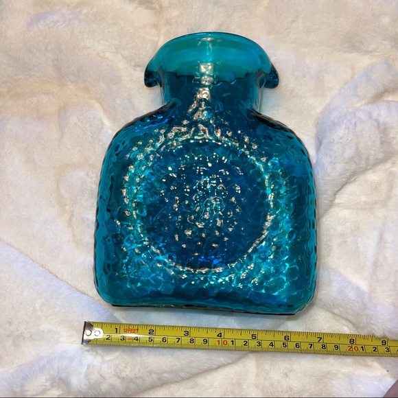 Turquoise blue glass pitcher - Picture 2 of 4